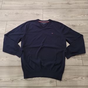 🆕️2 for 30🆕️Tommy Hilfiger Sweater